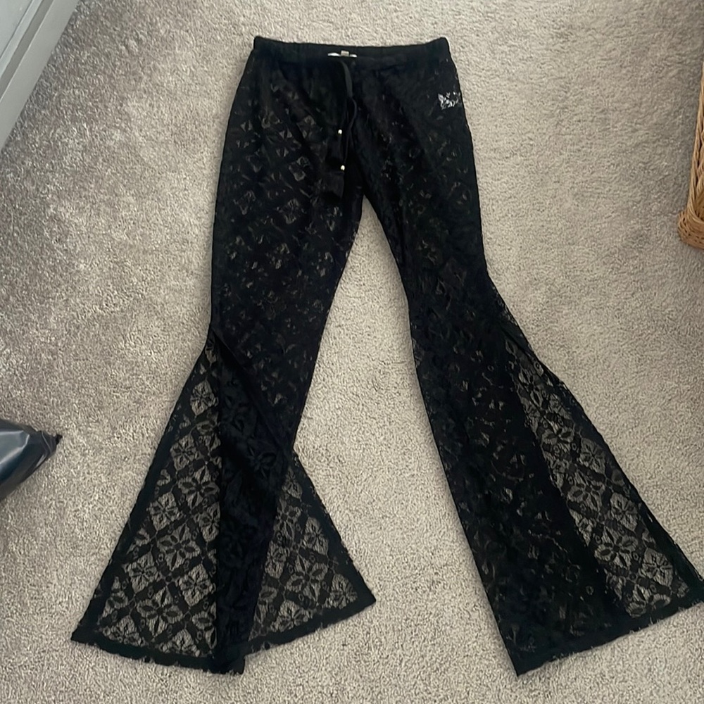 Lace beach cover up pants. Size small, never worn